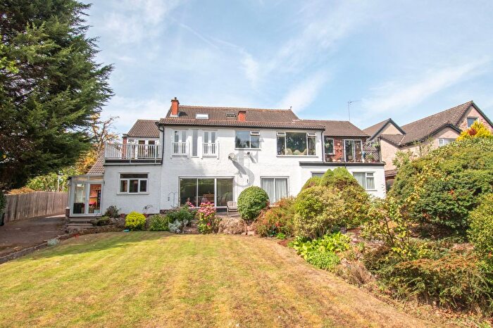 2 Bedroom Flat For Sale In White House Court, Hawthorne Drive, Evington, LE5