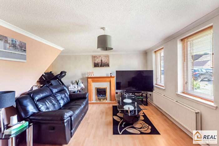 3 Bedroom End Of Terrace House For Sale In Chamfron Gardens, Stirling, FK7