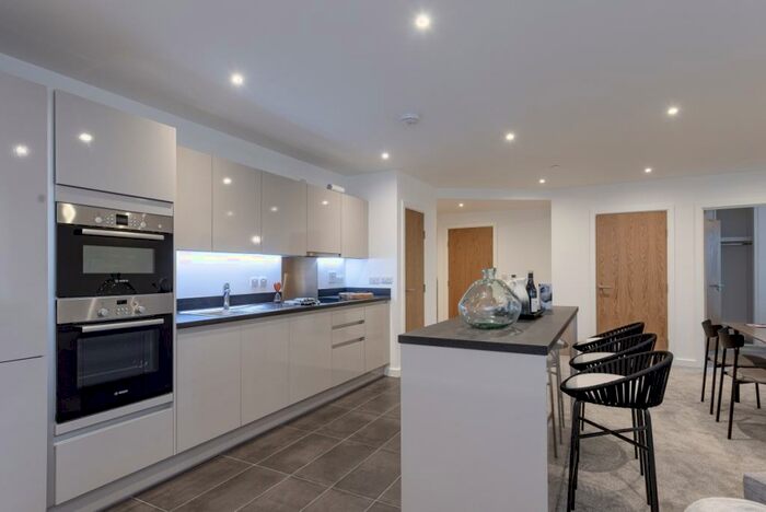 2 Bedroom Apartment To Rent In Sutton Court Road Sutton, SM1