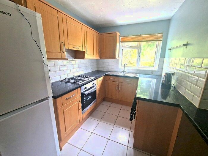 2 Bedroom Property To Rent In Lynmouth Crescent, Rumney, Cardiff., CF3