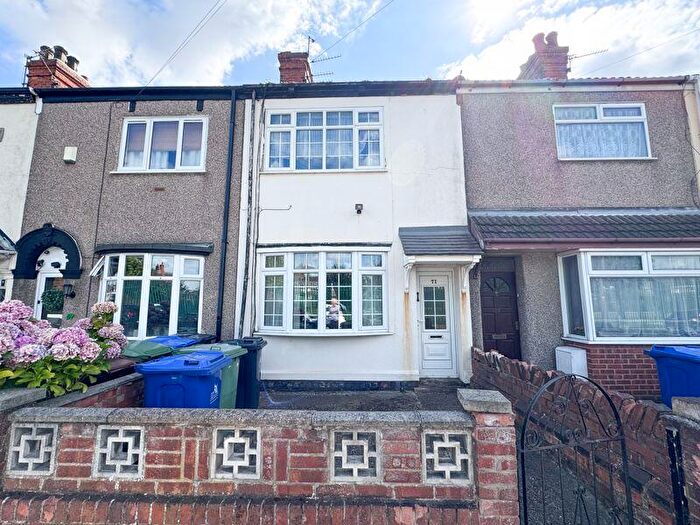 3 Bedroom Terraced House For Sale In Edward Street. Grimsby, DN32