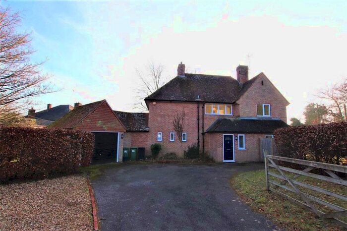 4 Bedroom Property To Rent In High Street, High Street, Hermitage, RG18