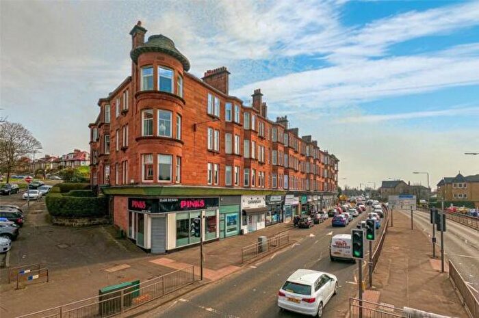 3 Bedroom House Of Multiple Occupation To Rent In Flat / Crow Road Glasgow, G11