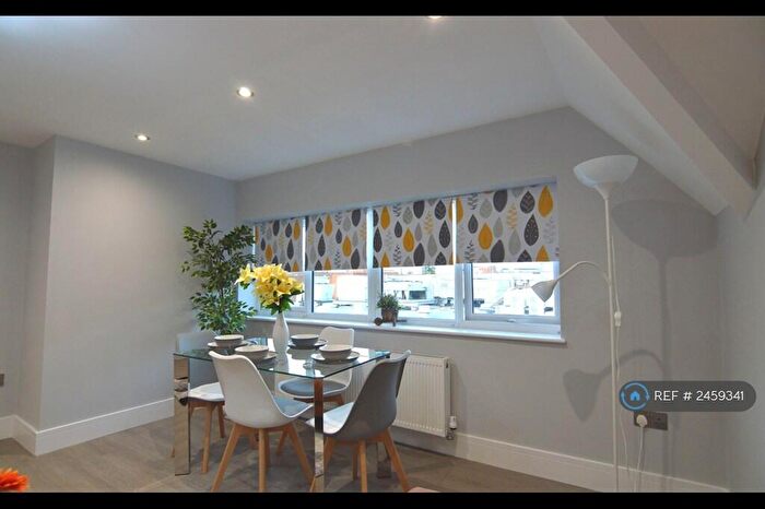 1 Bedroom Flat To Rent In Cross Street, Reading, RG1