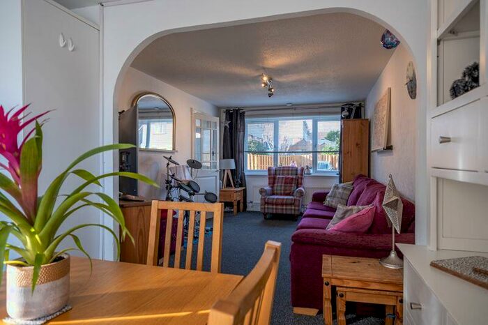 2 Bedroom Semi-Detached House For Sale In Lee Crescent, Aberdeen, AB22