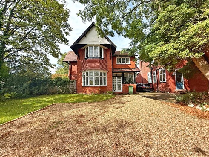 3 Bedroom Duplex To Rent In Bramhall Lane South, Bramhall, SK7