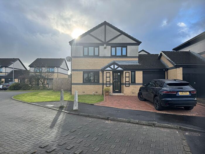 4 Bedroom Link Detached House To Rent In Craighirst Road, Milngavie, Glasgow, G62
