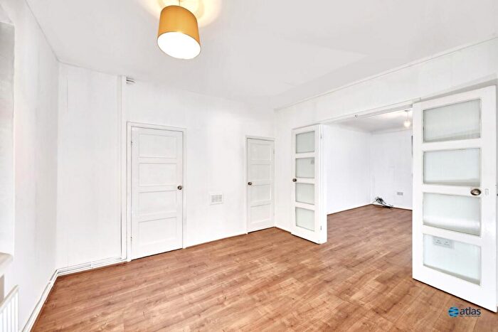 1 Bedroom Flat For Sale In Allerton Road, Allerton, L18