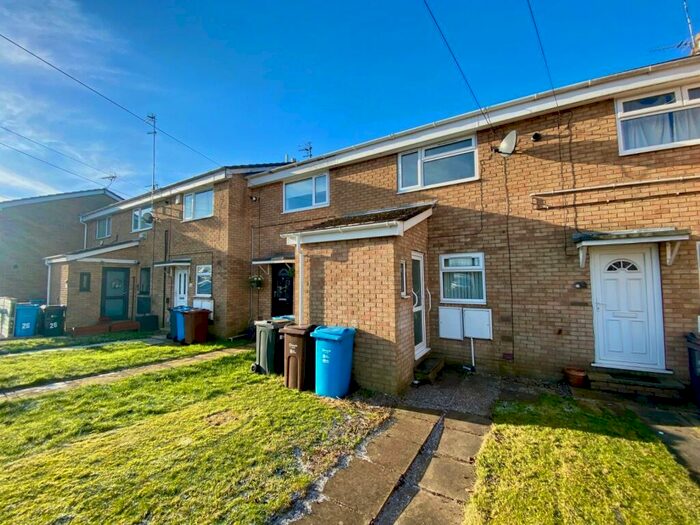 2 Bedroom Terraced House To Rent In Nairn Close, Ings Bridge Estate