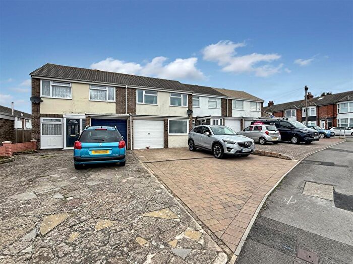 3 Bedroom Terraced House For Sale In Southfield Avenue, Lodmoor, DT4