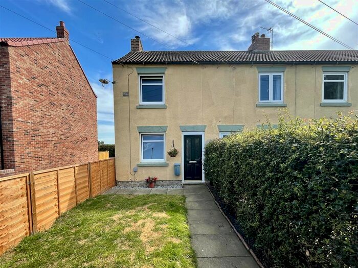2 Bedroom End Of Terrace House For Sale In School Terrace, Carlton Miniott, Thirsk, YO7