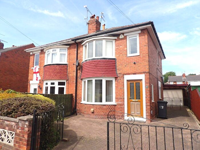 3 Bedroom Semi-Detached House To Rent In Bedale Road, Scawsby, Doncaster, DN5