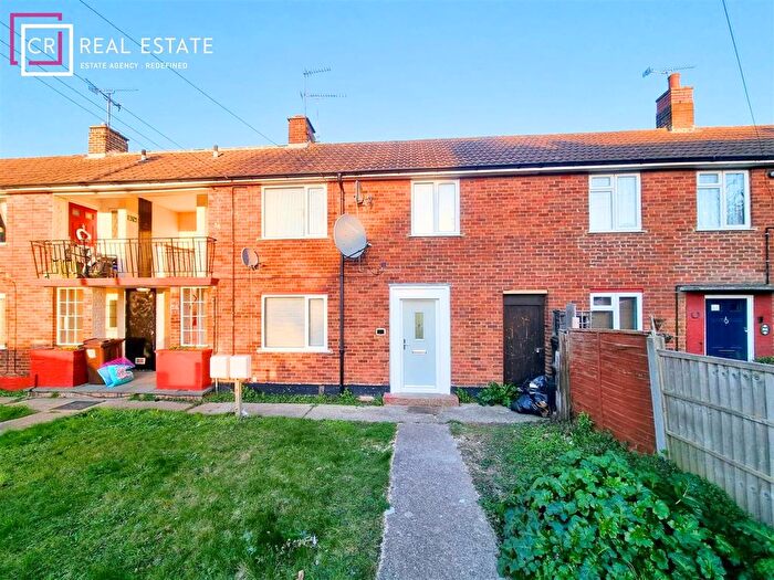 1 Bedroom Maisonette For Sale In Kingsnorth Road, Gillingham, ME8