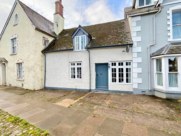 3 Bedroom Cottage For Sale In Maryport Street, Usk, Gwent, NP15