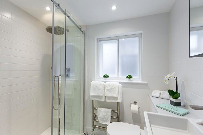 1 Bedroom Flat To Rent In Russell Street, London, WC2B