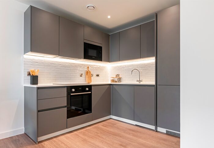 1 Bedroom Apartment To Rent In Weldale Street, Reading, Berkshire, RG1