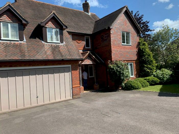5 Bedroom Detached House To Rent In Nursery Close, RG9
