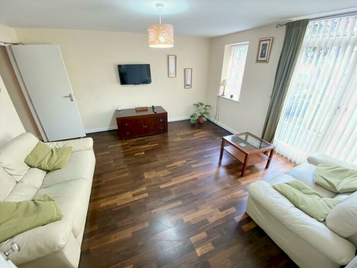 2 Bedroom Flat To Rent In Bridget Street, Lancaster, LA1