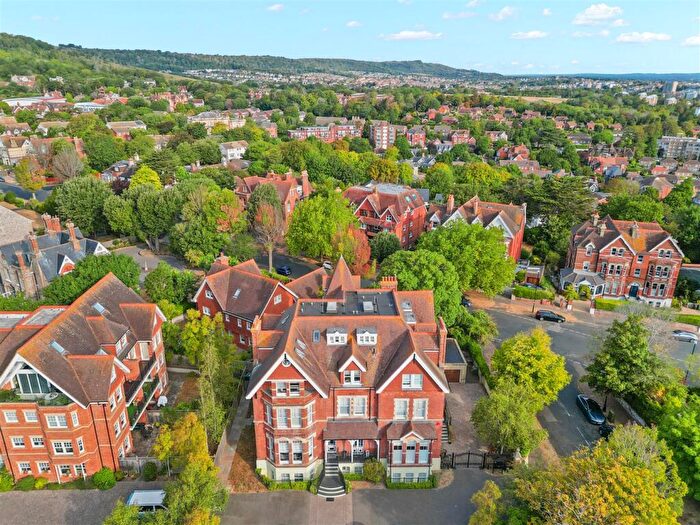 3 Bedroom Flat For Sale In Bolsover Road, Eastbourne, BN20