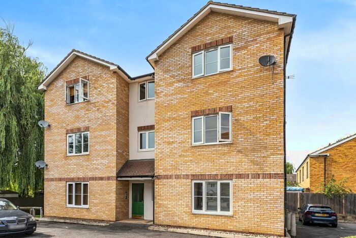 1 Bedroom Apartment To Rent In Isabella Place, Kingston Upon Thames, Surrey, KT2