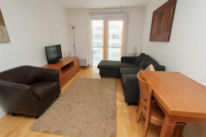 1 Bedroom Flat To Rent In The Boulevard, Hunslet, Leeds, LS10