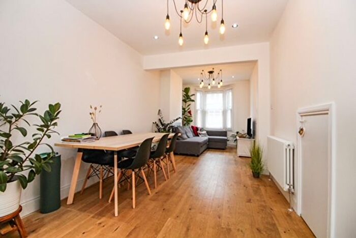 3 Bedroom Terraced House To Rent In Tennyson Road, Stratford, London, E15