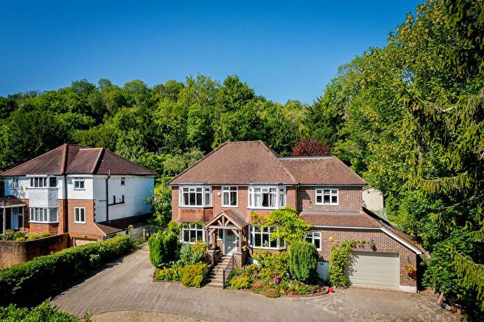 4 Bedroom Detached House For Sale In Church Road, Whyteleafe, CR3