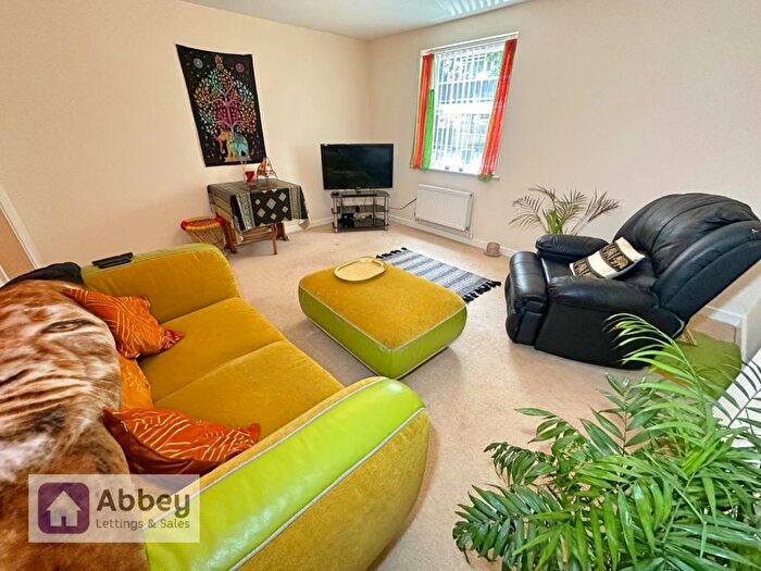 2 Bedroom Flat To Rent In Larchmont Road, Leicester, LE4