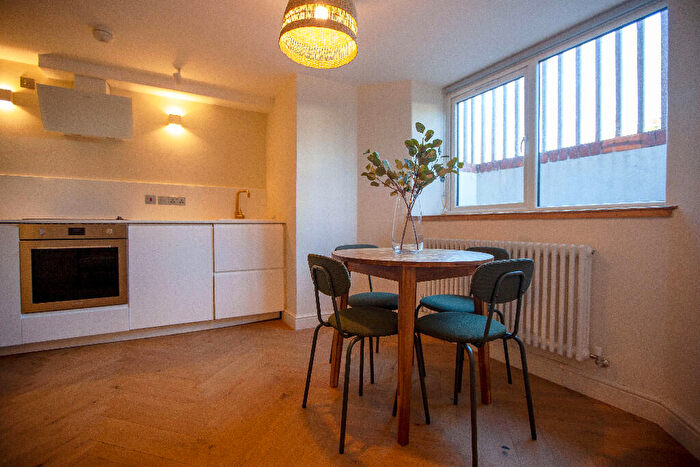 1 Bedroom Flat To Rent In Wilbraham Road Manchester, M16