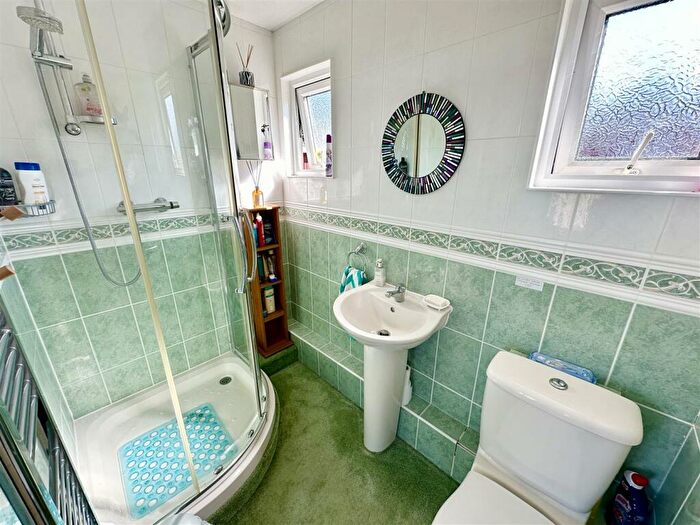 2 Bedroom Chalet For Sale In Broadside Chalet Park, Stalham, NR12