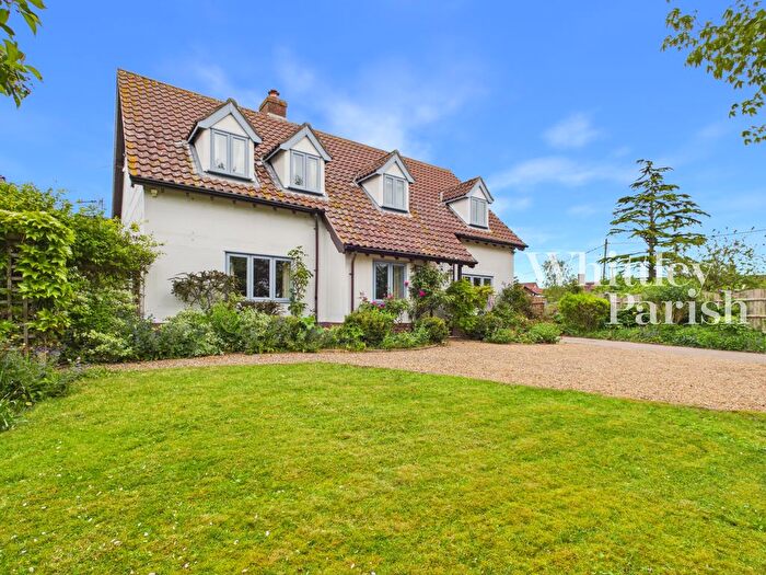 4 Bedroom Detached House To Rent In Autumn Lodge, Pulham Market, IP21