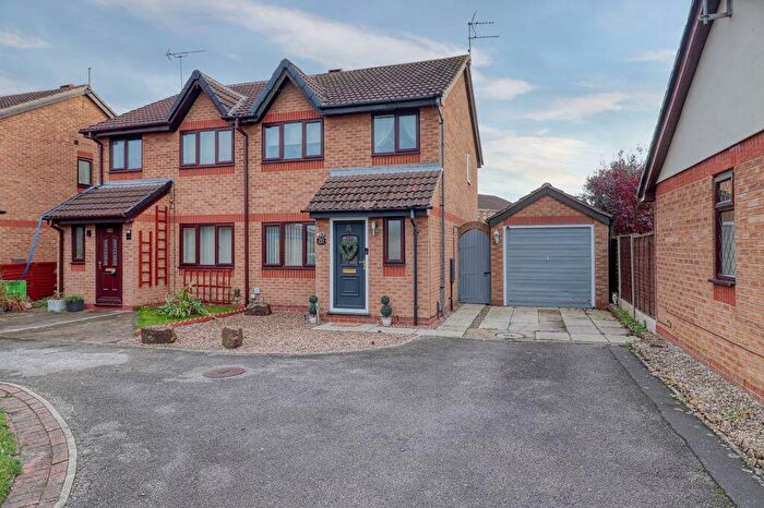 3 Bedroom Semi-Detached House For Sale In Speedwell Crescent, Scunthorpe, DN15