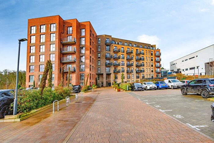 2 Bedroom Flat For Sale In Dacorum Way, Hemel Hempstead, HP1