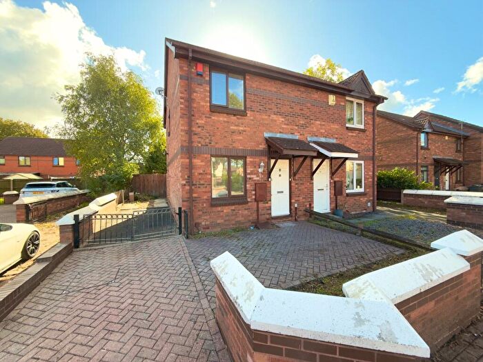 2 Bedroom House To Rent In Snowberry Gardens, Acocks Green, B27
