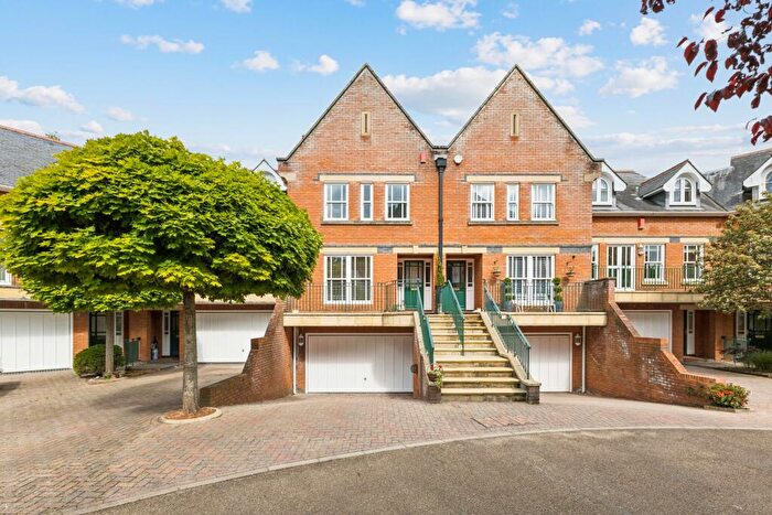 4 Bedroom Town House For Sale In Virginia Water, GU25