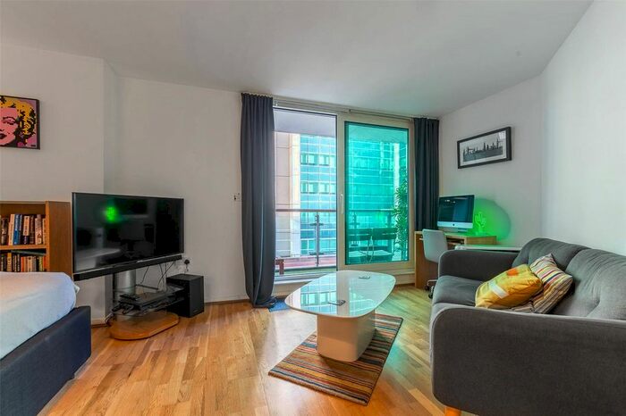 Studio To Rent In Hanover House, St. George Wharf, Vauxhall, London, SW8