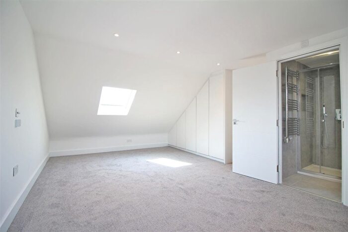 4 Bedroom Terraced House To Rent In Cragg Avenue, Radlett, Hertfordshire, WD7
