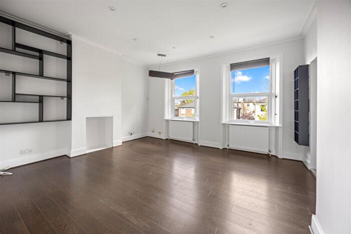 2 Bedroom Flat To Rent In Priory Terrace, South Hampstead, NW6