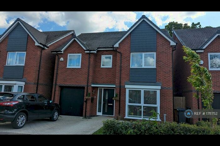 4 Bedroom Detached House To Rent In Poppy Place, Shirley, Solihull, B90