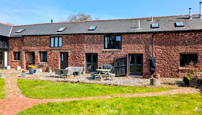 4 Bedroom Semi-Detached House For Sale In Combeinteignhead, Newton Abbot, TQ12