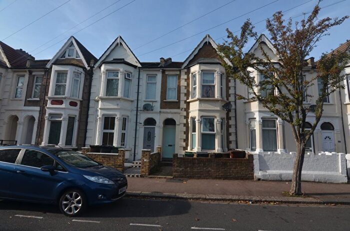 1 Bedroom Terraced House To Rent In Goodall Road, London, E11