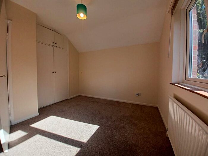 4 Bedroom Detached House To Rent In High Street North, Stewkley, LU7