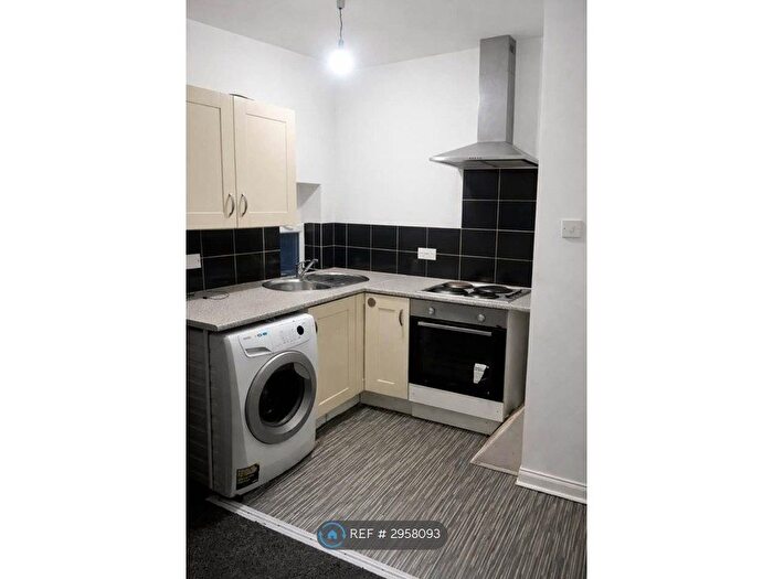 2 Bedroom Flat To Rent In New Herrington, Houghton Le Spring, DH4