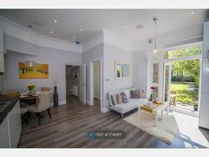 2 Bedroom Flat To Rent In Ealing, London, W5