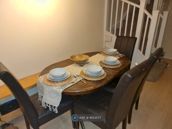 3 Bedroom Semi-Detached House To Rent In Clemence Road, Dagenham, RM10