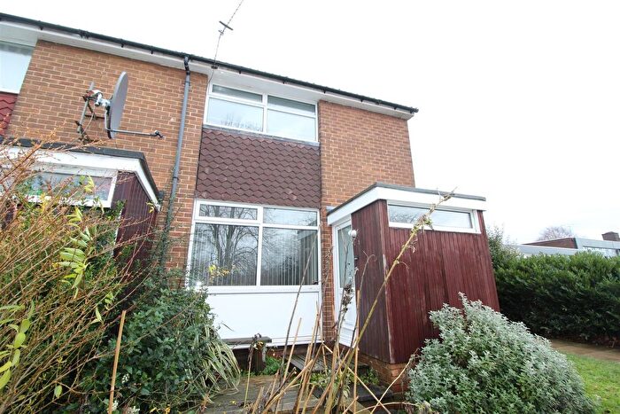 2 Bedroom End Terrace House For Sale In Sandford Road, Leeds, LS5