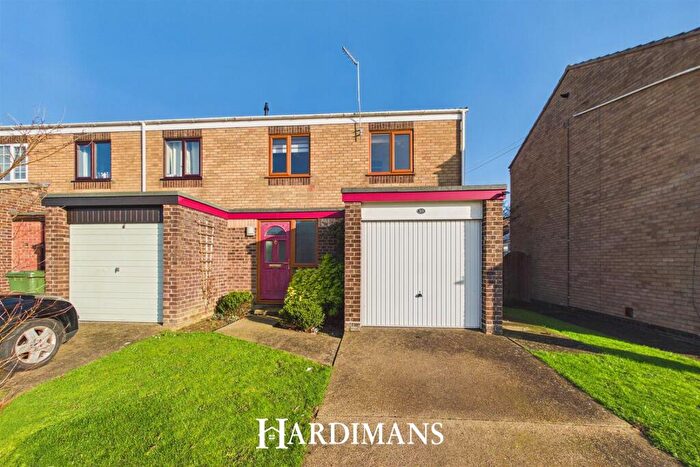 3 Bedroom End Of Terrace House For Sale In Cowslip Crescent, Lowestoft, NR33