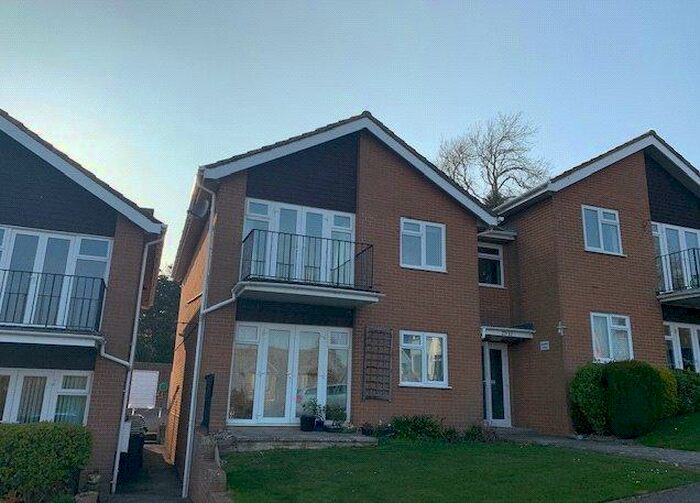 2 Bedroom Apartment To Rent In Park Road, Bridport, DT6