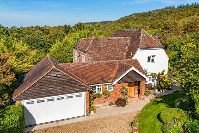 5 Bedroom Detached House For Sale In Beechwood Lane, Wendover, HP22