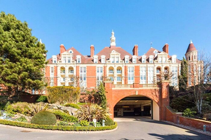 3 Bedroom Apartment For Sale In Frognal Rise, London, NW3